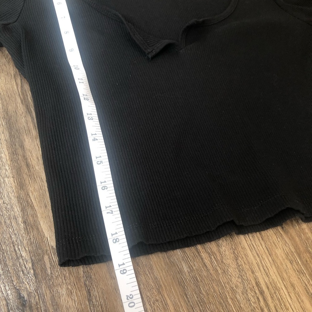 Zara Basic Short Sleeve Ribbed Crop Top - Picture 6 of 7